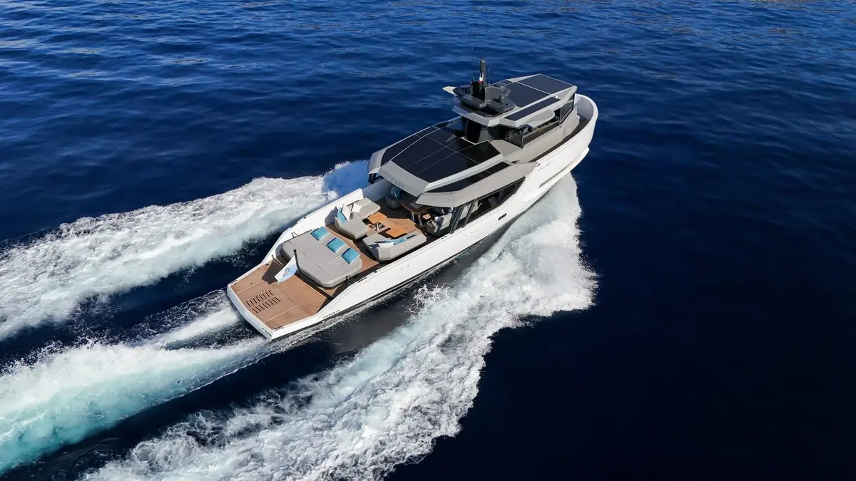Arcadia Sherpa 60, salon — Priveo Yachts, Europa. Ponte a filo d'acqua per giornate costiere in famiglia