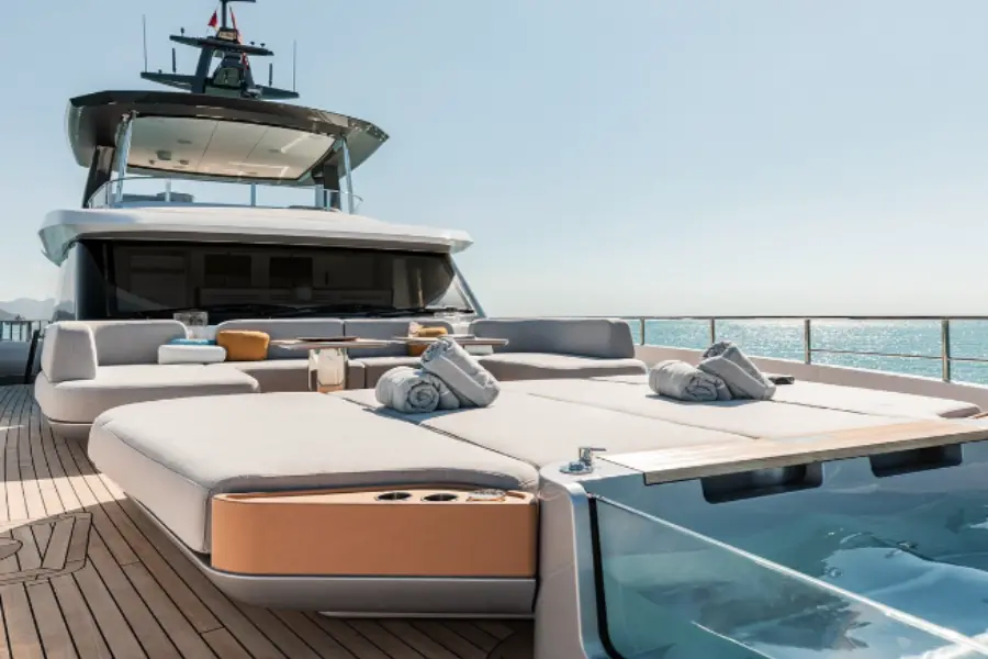 Azimut 116, flybridge — Priveo Yachts, Europe. Five cabins, one coastline, room to spread out