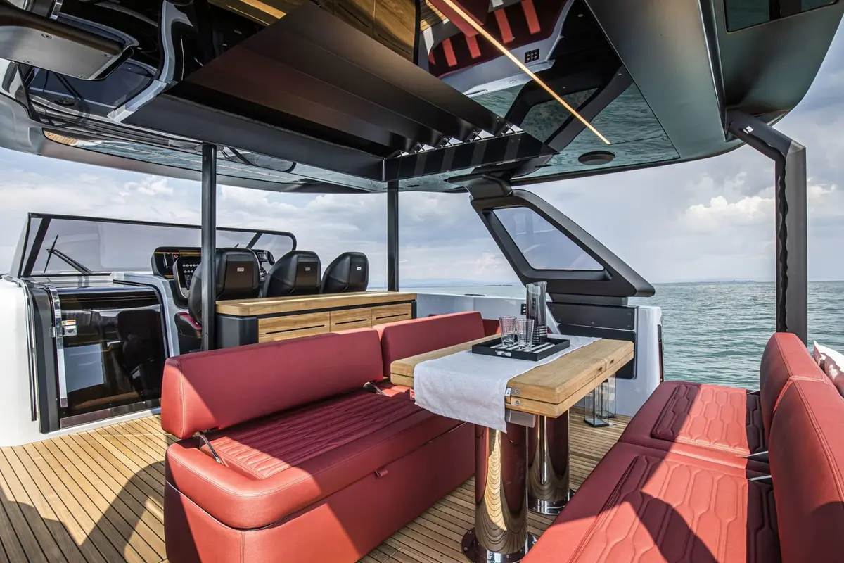 Cranchi A46, main deck — Priveo Yachts, Europe. A fast walkaround built for open-bow days