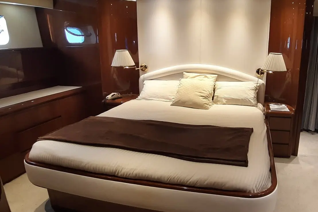 Falcon 80S, salon — Priveo Yachts, Europe. Four cabins, twelve guests, a coastline of your choosing