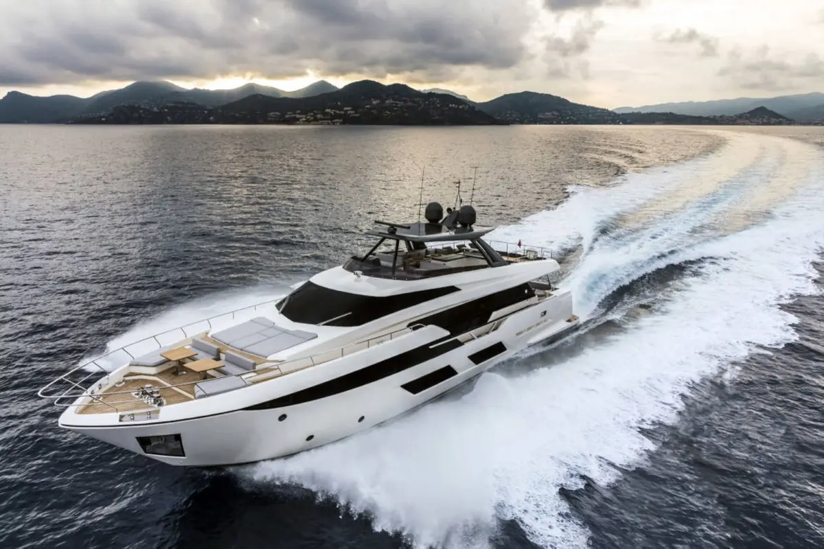 Ferretti 920, main deck — Priveo Yachts, Europe. A 28-Metre Hull Built For Quiet Coastal Bays
