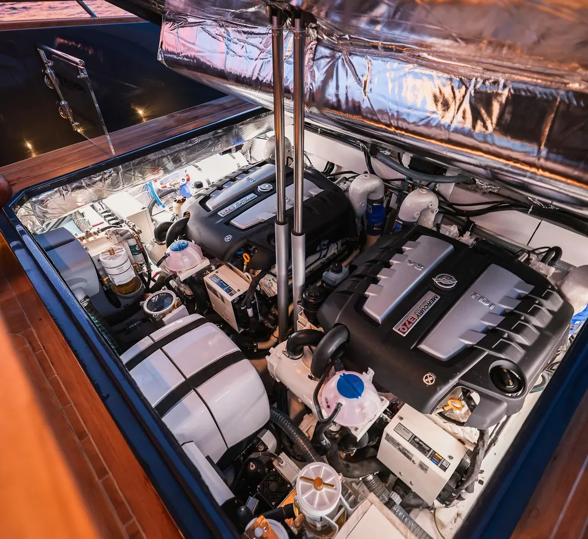 Forza 37, flybridge — Priveo Yachts, Europe. Fast coastal runs built for a compact group