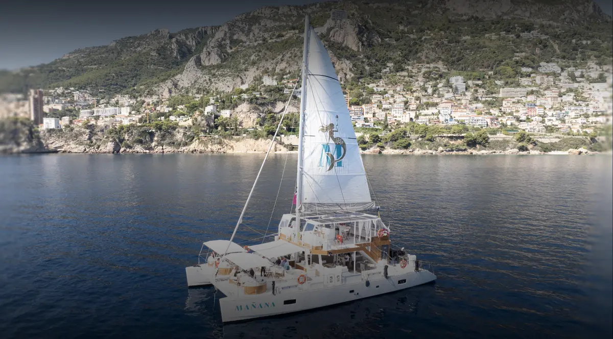 Manana Yacht, cubierta principal — Priveo Yachts, Europa. Un solo casco para reunir a sesenta invitados