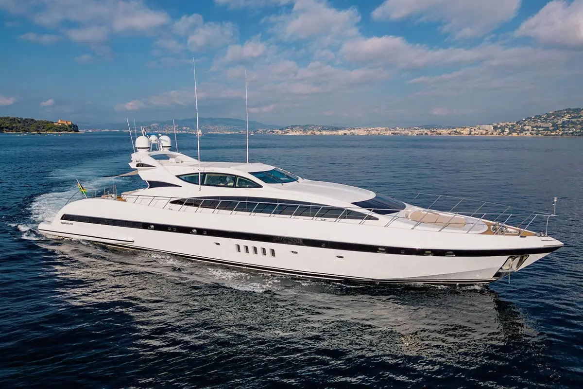Mangusta 105, exterior — Priveo Yachts, Europe. Fast, low-slung lines built for coastal days