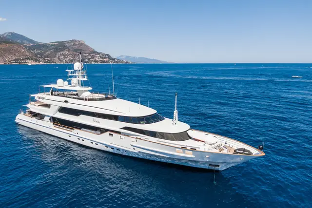 The Wellesley — Priveo Yachts, Europe