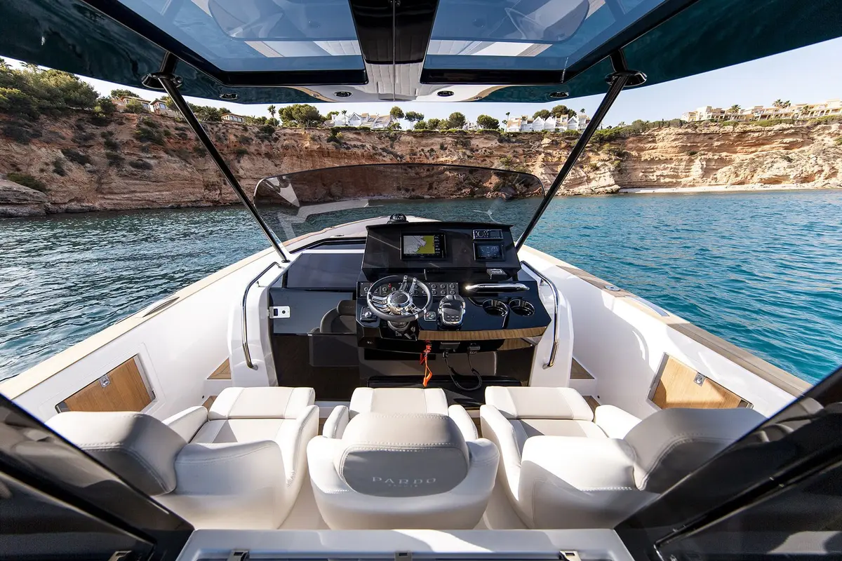 Pardo 38, main deck — Priveo Yachts, Europe. Open-deck day trips along the coast for twelve
