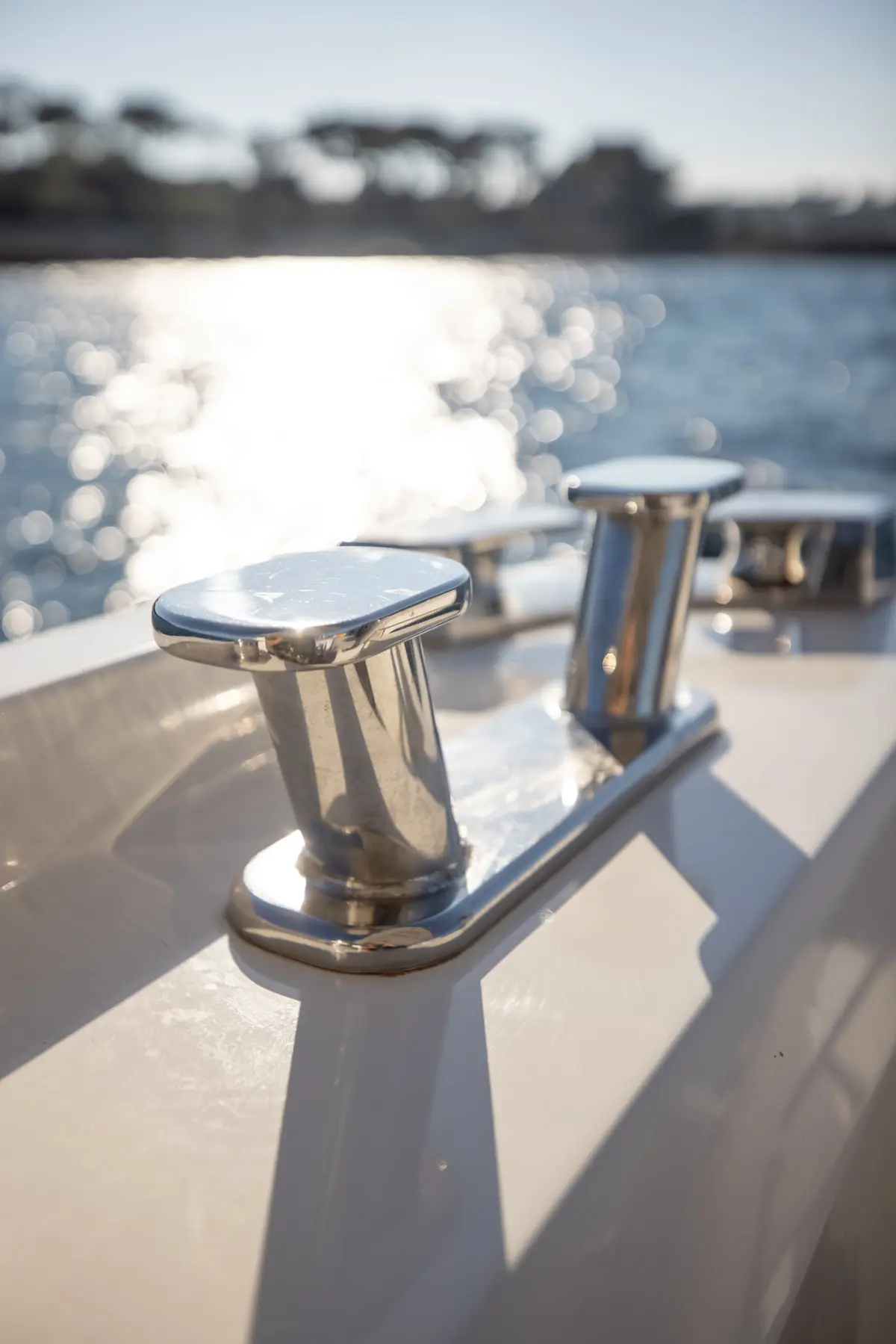 Prestige 680s, master cabin — Priveo Yachts, Europe. A flybridge cruiser built for easy coastal days