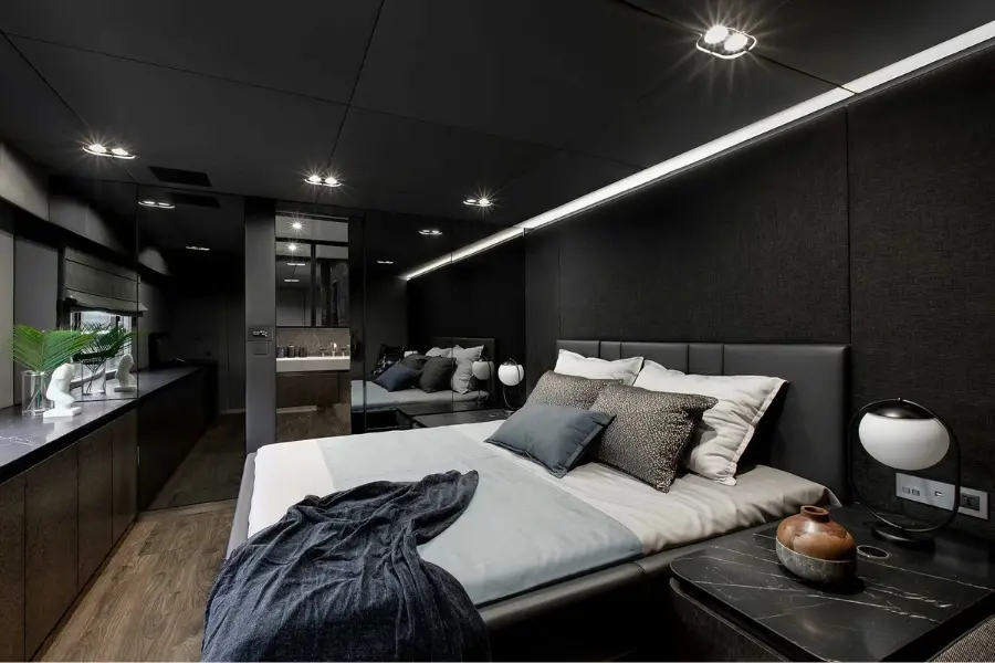 Sunreef 80, cubierta de popa — Priveo Yachts, Europa. Catamarán estable para días largos en cubierta