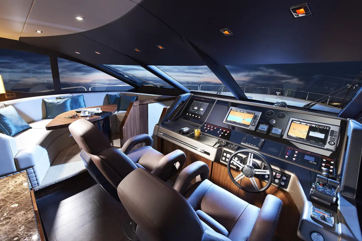 Sunseeker 28, master cabin — Priveo Yachts, Europe. A spacious platform for effortless coastal days