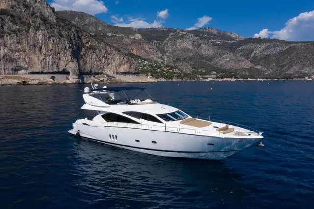 Sunseeker 82 — Priveo Yachts, Europe