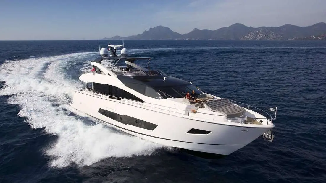 Sunseeker 86, aft deck — Priveo Yachts, Europe. Four cabins, twelve guests, one coastal week