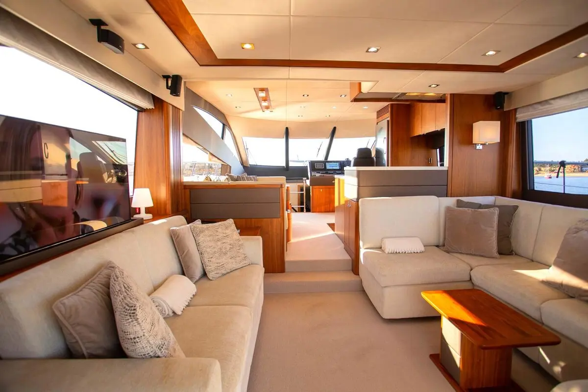 Manhattan 65, pont arrière — Priveo Yachts, Europe. 22 mètres de flair pour vos escapades côtières entre amis