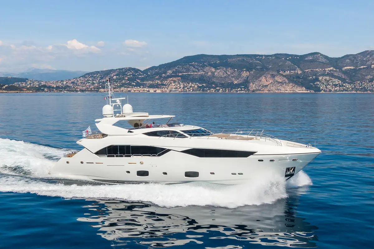 Sunseeker 115, main deck — Priveo Yachts, Europe. A sundeck spa built for slow coastal afternoons