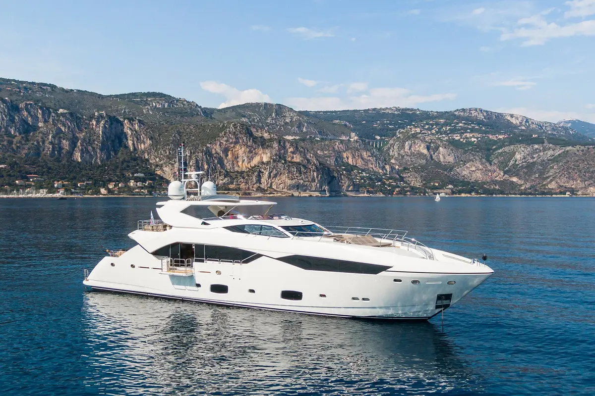 Sunseeker 115, aft deck — Priveo Yachts, Europe. A sundeck spa built for slow coastal afternoons