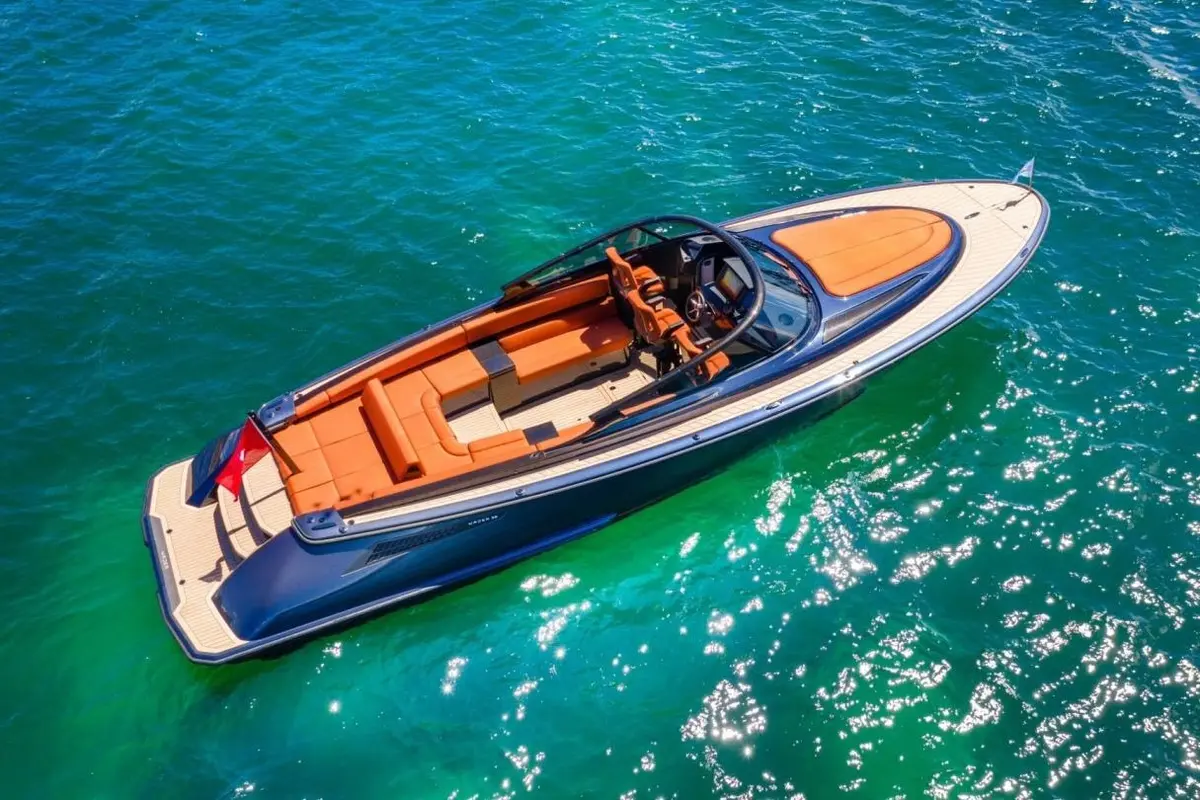 Wajer 38, main deck — Priveo Yachts, Europe. A sleek day boat built for quick coastal runs