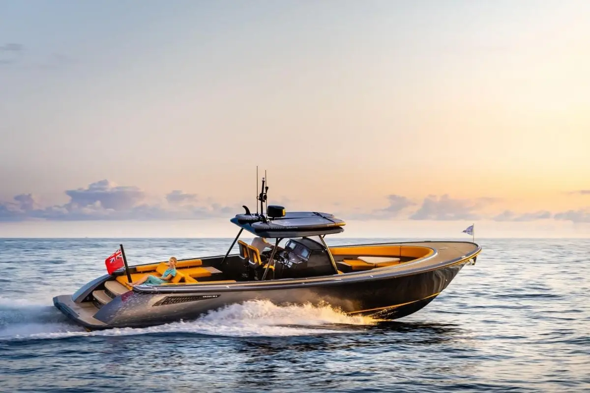 Wajer 38S, exterior — Priveo Yachts, Europe. Fast, open-deck days for twelve guests