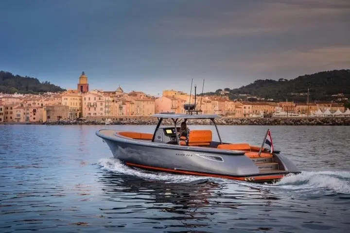 Wajer 38S, main deck — Priveo Yachts, Europe. Fast, open-deck days for twelve guests