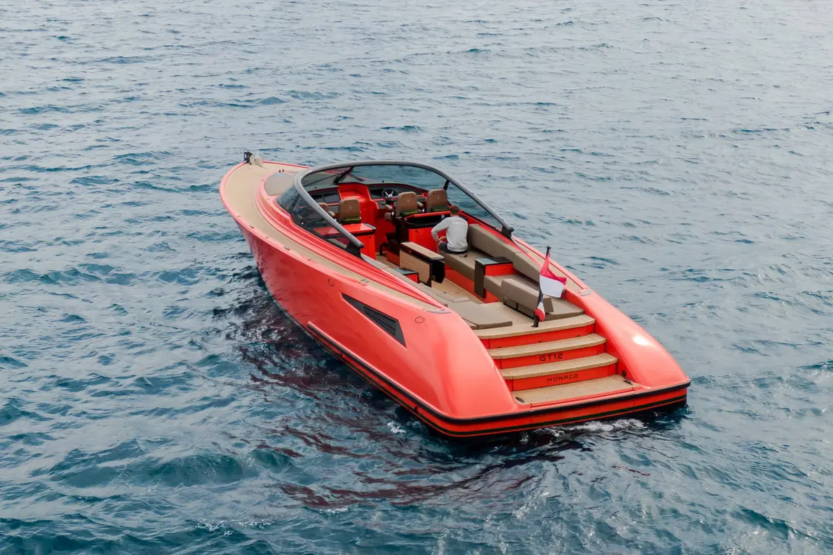 Wajer 55, salon — Priveo Yachts, Europe. Fast, open-deck day cruising for twelve guests
